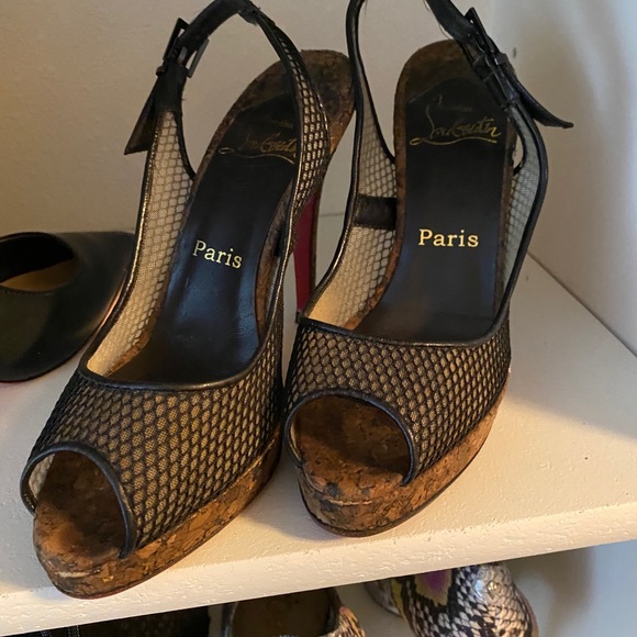 Red Bottoms - Picture 4 of 4